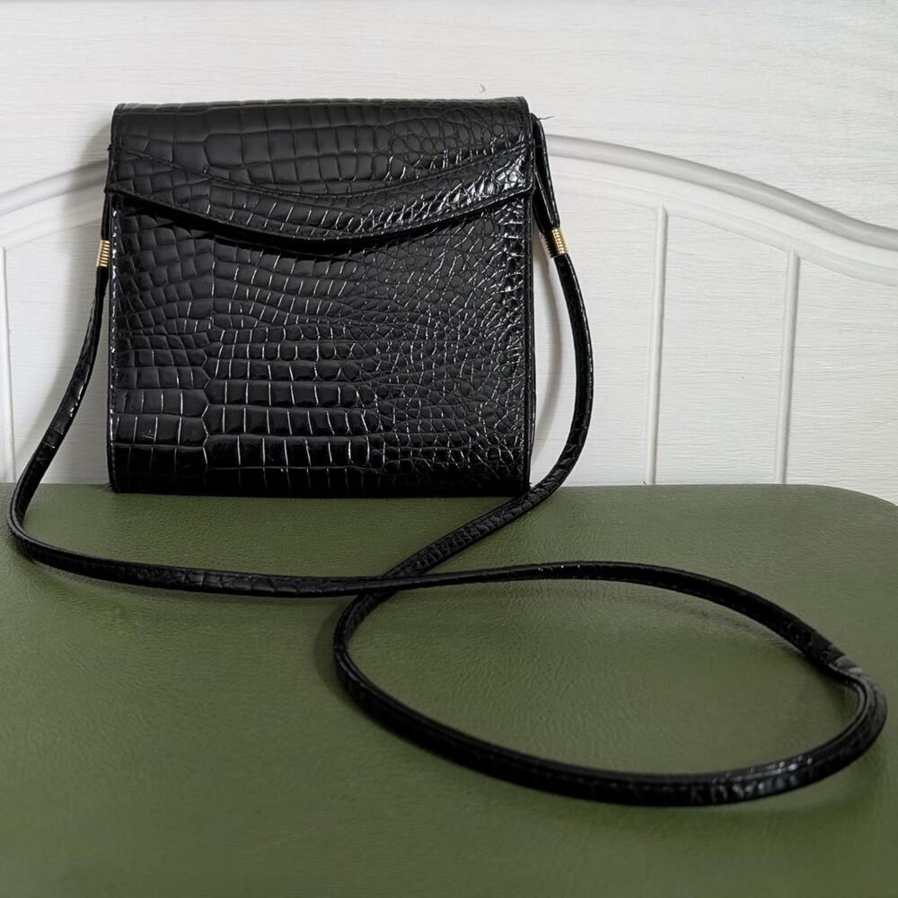 Vintage faux crocodile crossbody bag